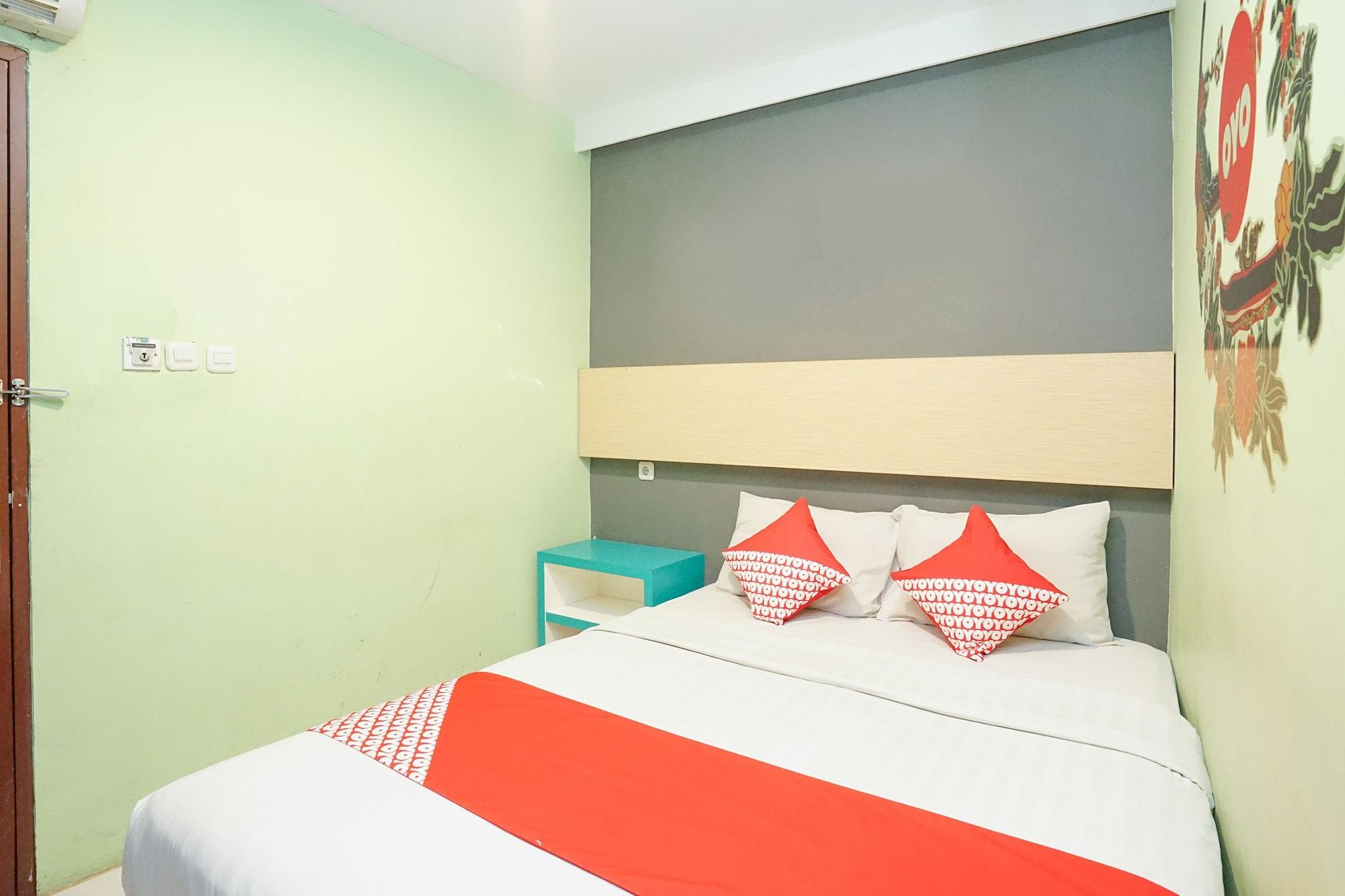 Oyo 277 Rukotel Near Rsu Adi Husada Undaan Kota สุราบายา ภายนอก รูปภาพ