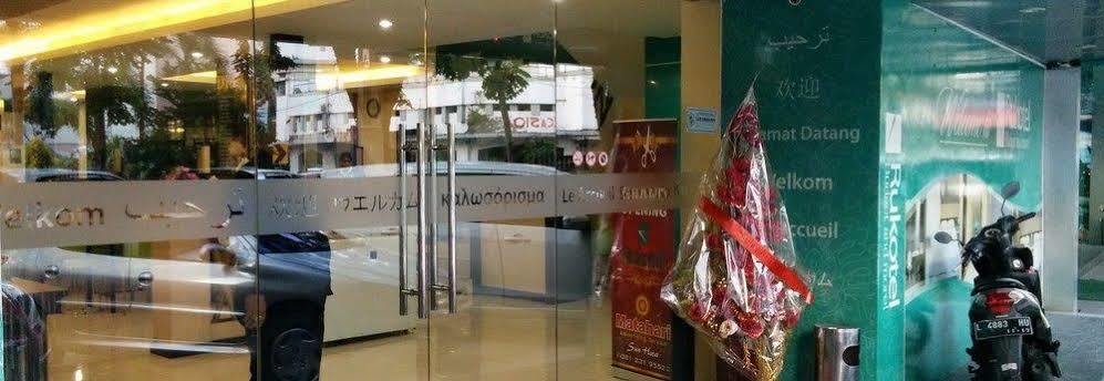 Oyo 277 Rukotel Near Rsu Adi Husada Undaan Kota สุราบายา ภายนอก รูปภาพ