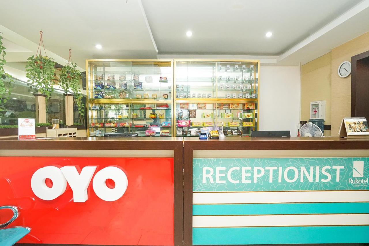 Oyo 277 Rukotel Near Rsu Adi Husada Undaan Kota สุราบายา ภายนอก รูปภาพ