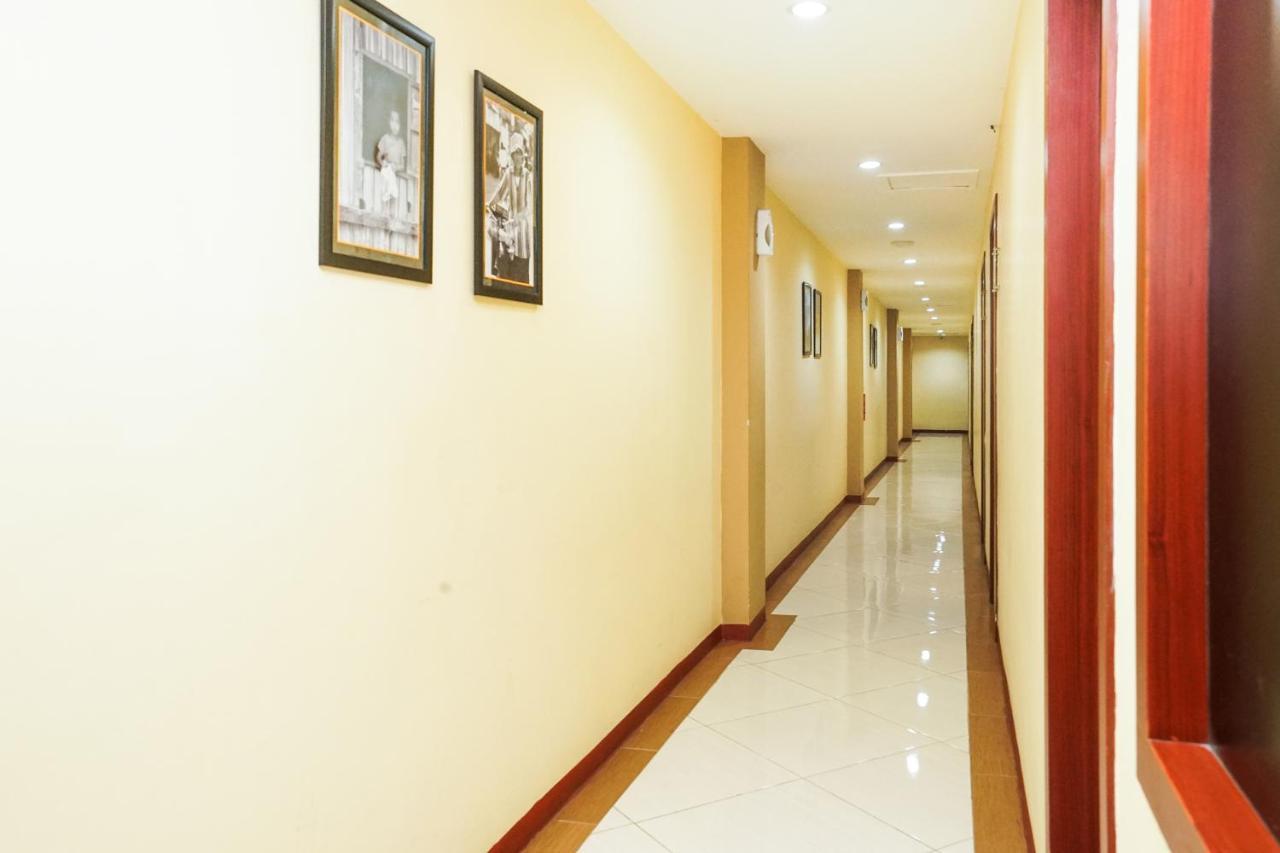 Oyo 277 Rukotel Near Rsu Adi Husada Undaan Kota สุราบายา ภายนอก รูปภาพ